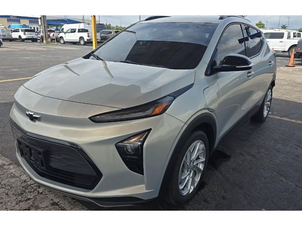 2023 Chevrolet Bolt EUV's photo