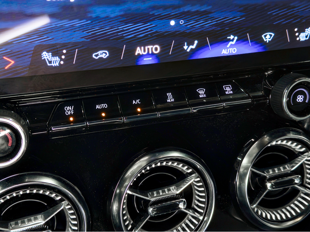 2025 Chevrolet Blazer EV LT - Photo 13