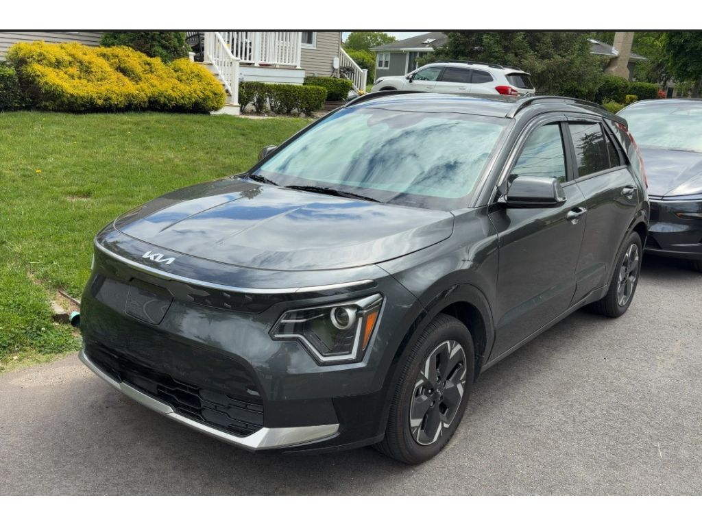 2025 Kia Niro Wind EV's photo