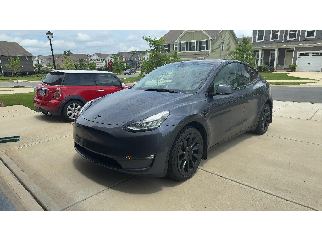 2023 Tesla Model Y Long Range Dual Motor All-Wheel Drive's photo