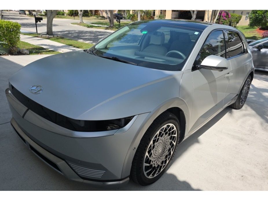 2023 Hyundai Ioniq 5 Limited AWD's photo