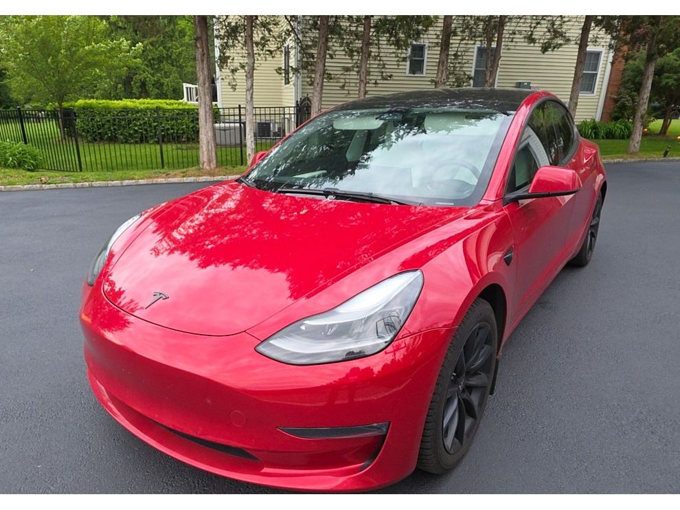2022 Tesla Model 3 Performance Dual Motor All-Wheel Drive's photo