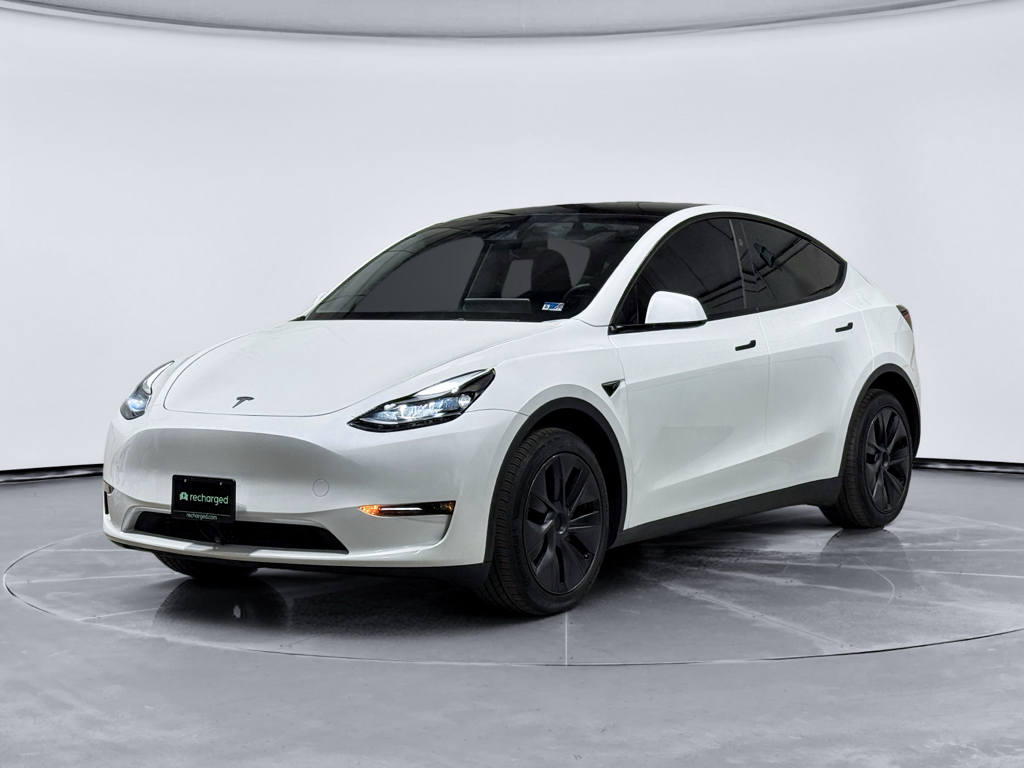 2025 Tesla Model Y Long Range Dual Motor All-Wheel Drive's photo