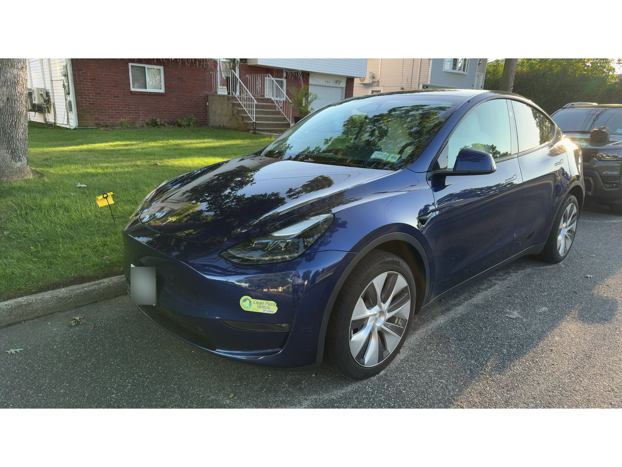 2024 Tesla Model Y Long Range