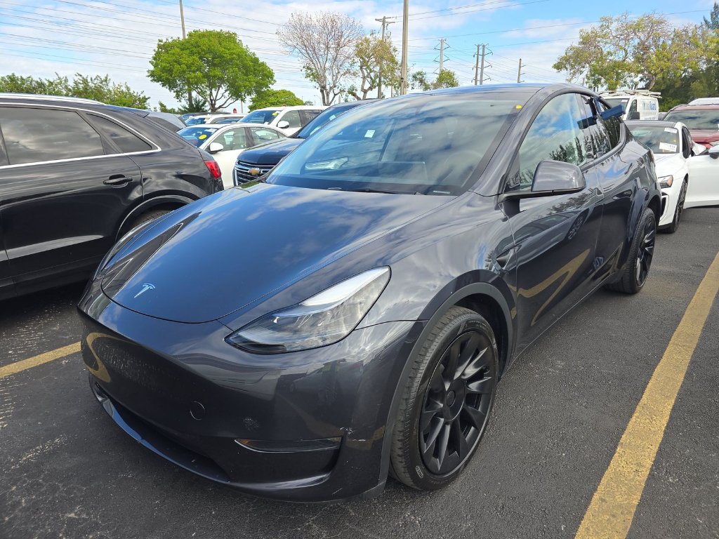 2024 Tesla Model Y Long Range Dual Motor All-Wheel Drive's photo