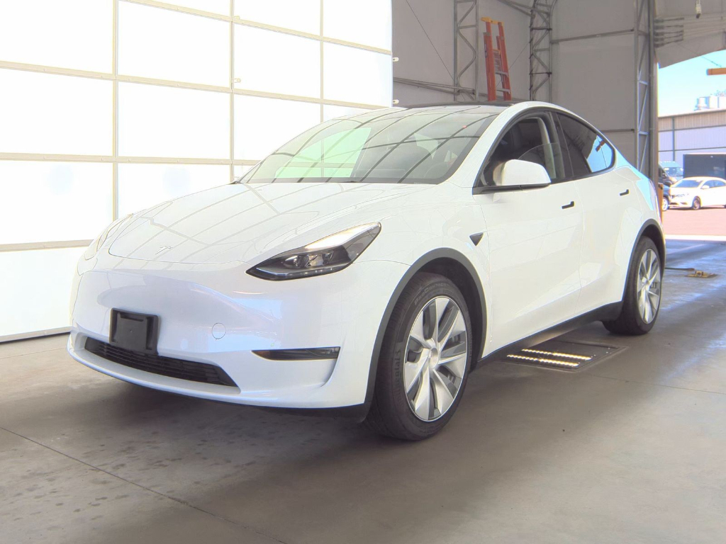2024 Tesla Model Y Long Range Dual Motor All-Wheel Drive's photo