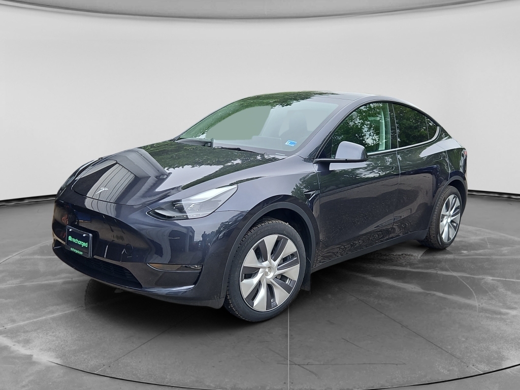 2024 Tesla Model Y Long Range Dual Motor All-Wheel Drive's photo