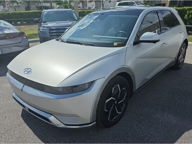 2024 Hyundai Ioniq 5 Limited RWD's photo