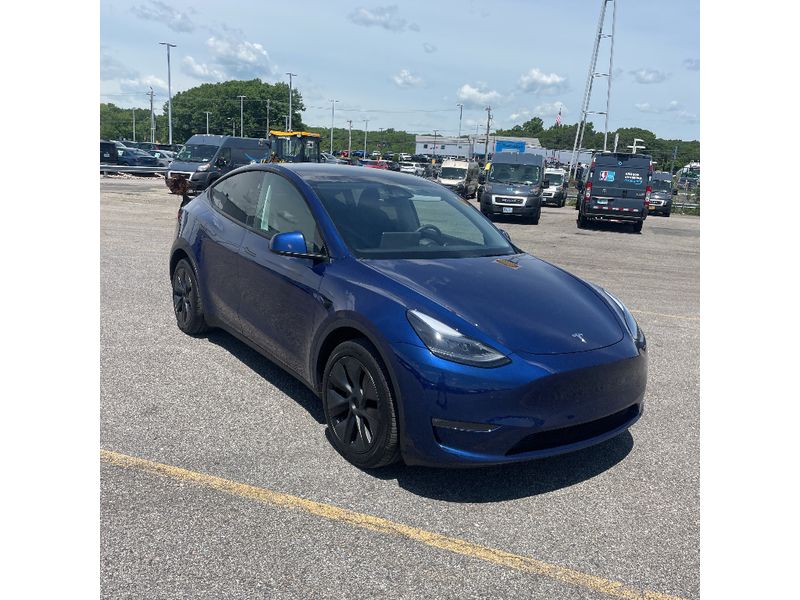 2024 Tesla Model Y's photo