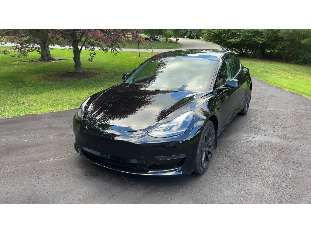 2022 Tesla Model 3 Long Range Dual Motor All-Wheel Drive's photo