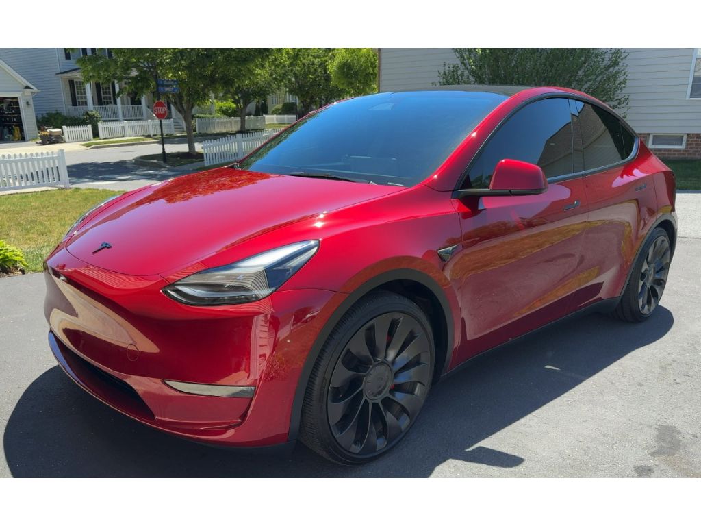 2025 Tesla Model Y Performance Dual Motor All-Wheel Drive's photo