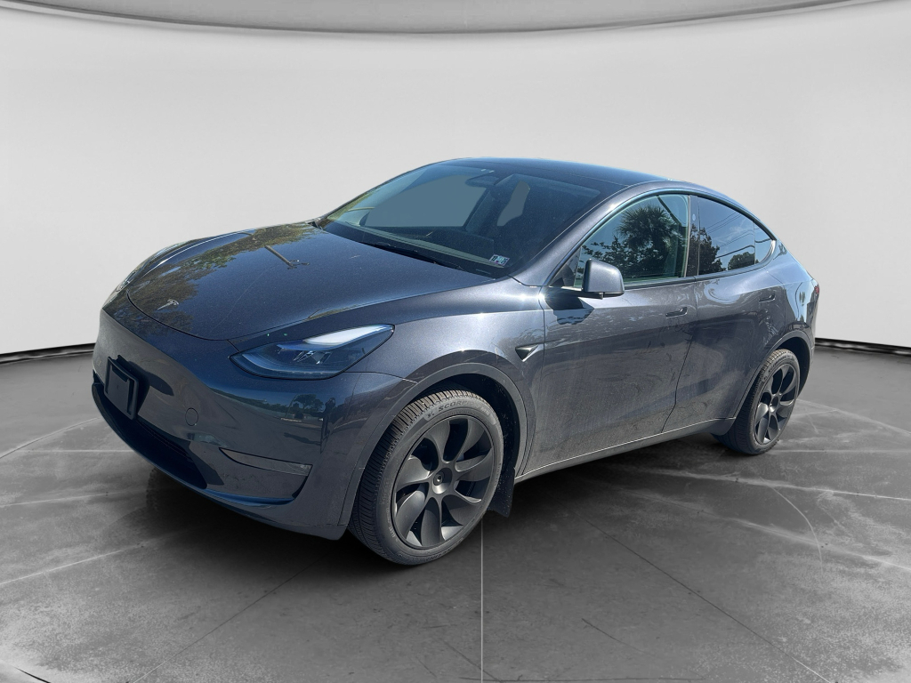 2025 Tesla Model Y Long Range Dual Motor All-Wheel Drive's photo