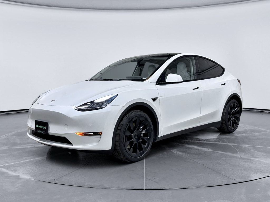2022 Tesla Model Y Long Range Dual Motor All-Wheel Drive's photo