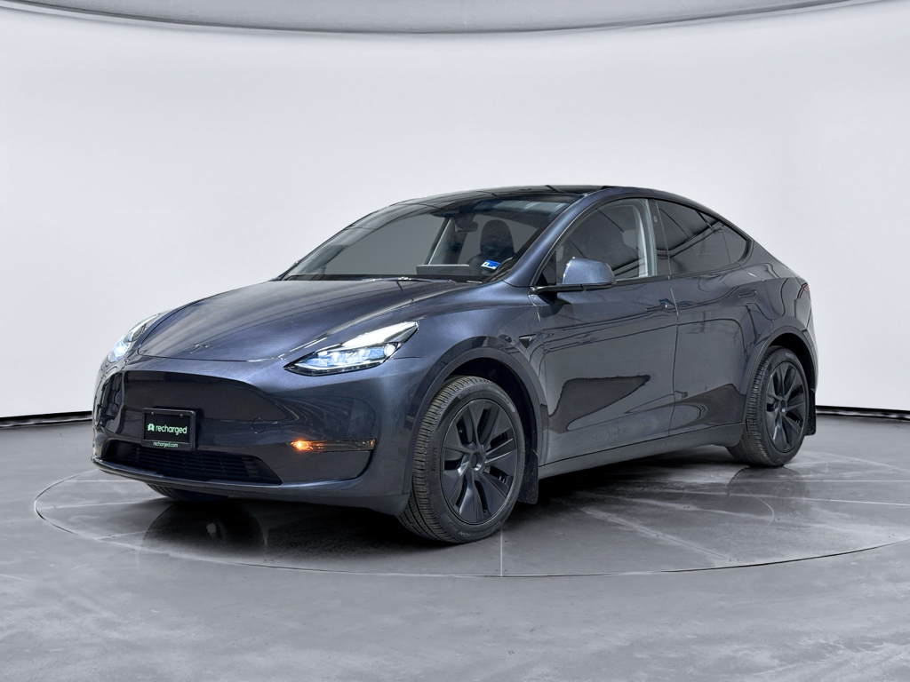 2025 Tesla Model Y Long Range Rear Wheel Drive's photo