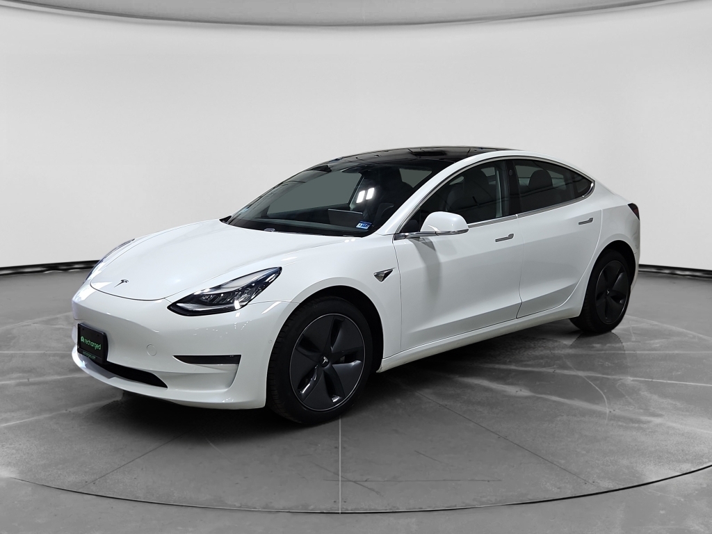 2019 Tesla Model 3 Standard Range Plus's photo