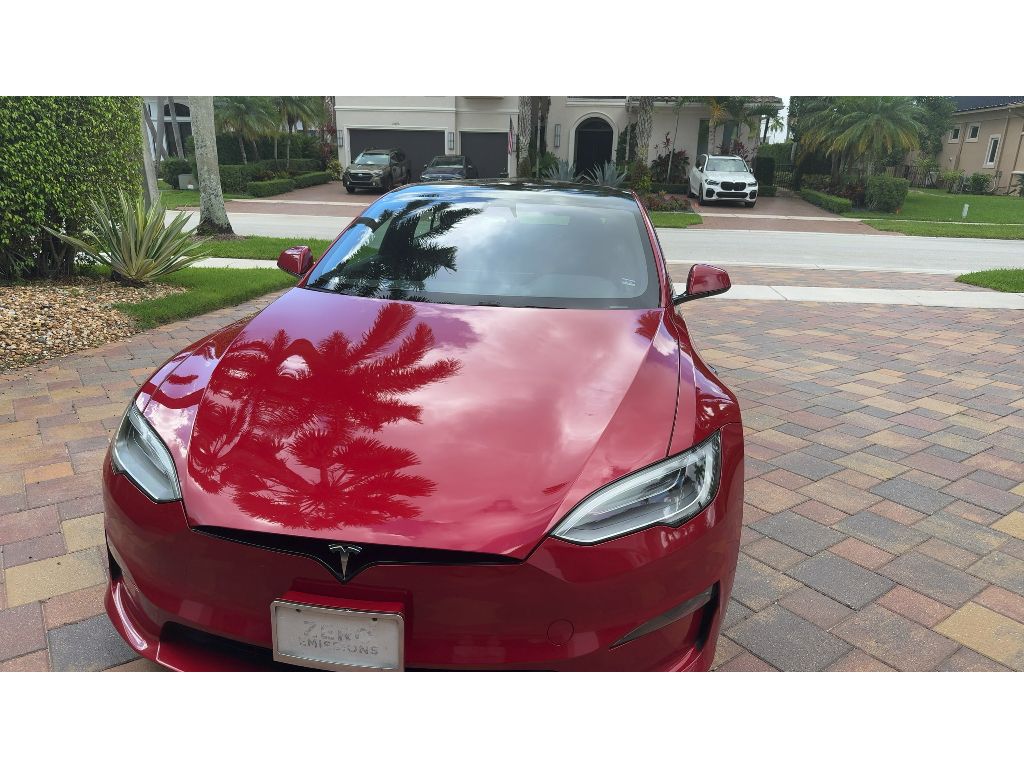 2022 Tesla Model S Long Range's photo