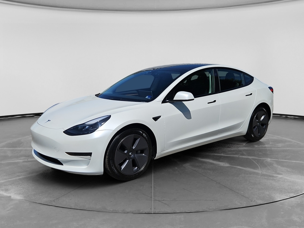 2023 Tesla Model 3 -'s photo