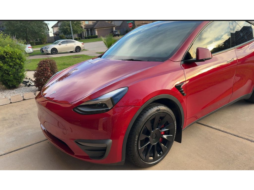 2022 Tesla Model Y Long Range Dual Motor All-Wheel Drive's photo