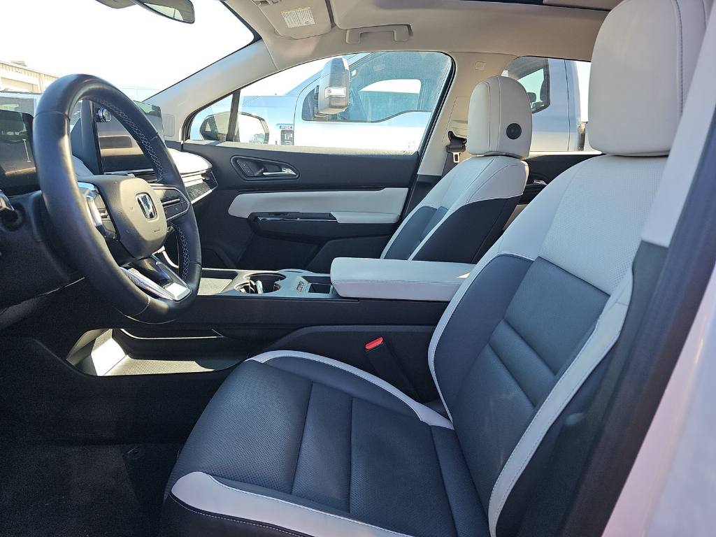 2024 Honda Prologue Elite AWD's photo