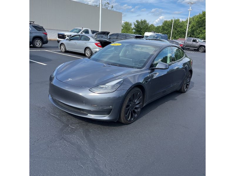 2023 Tesla Model 3 Performance's photo