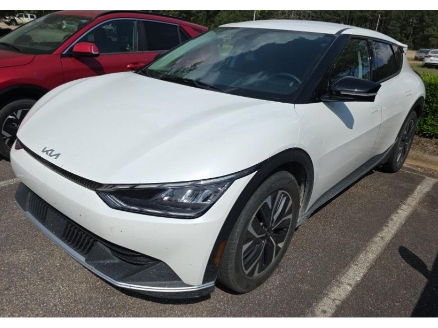 2024 Kia EV6 Light's photo