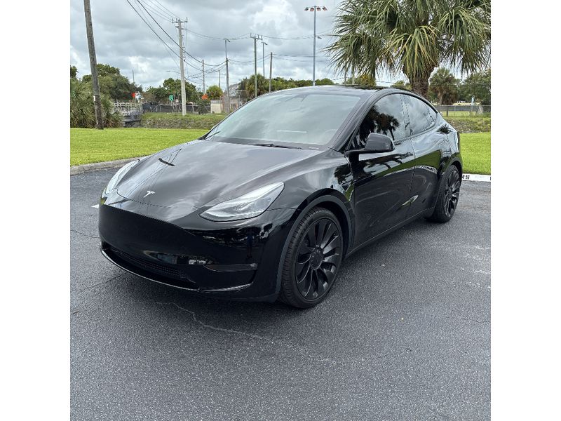 2023 Tesla Model Y Performance Dual Motor All-Wheel Drive's photo