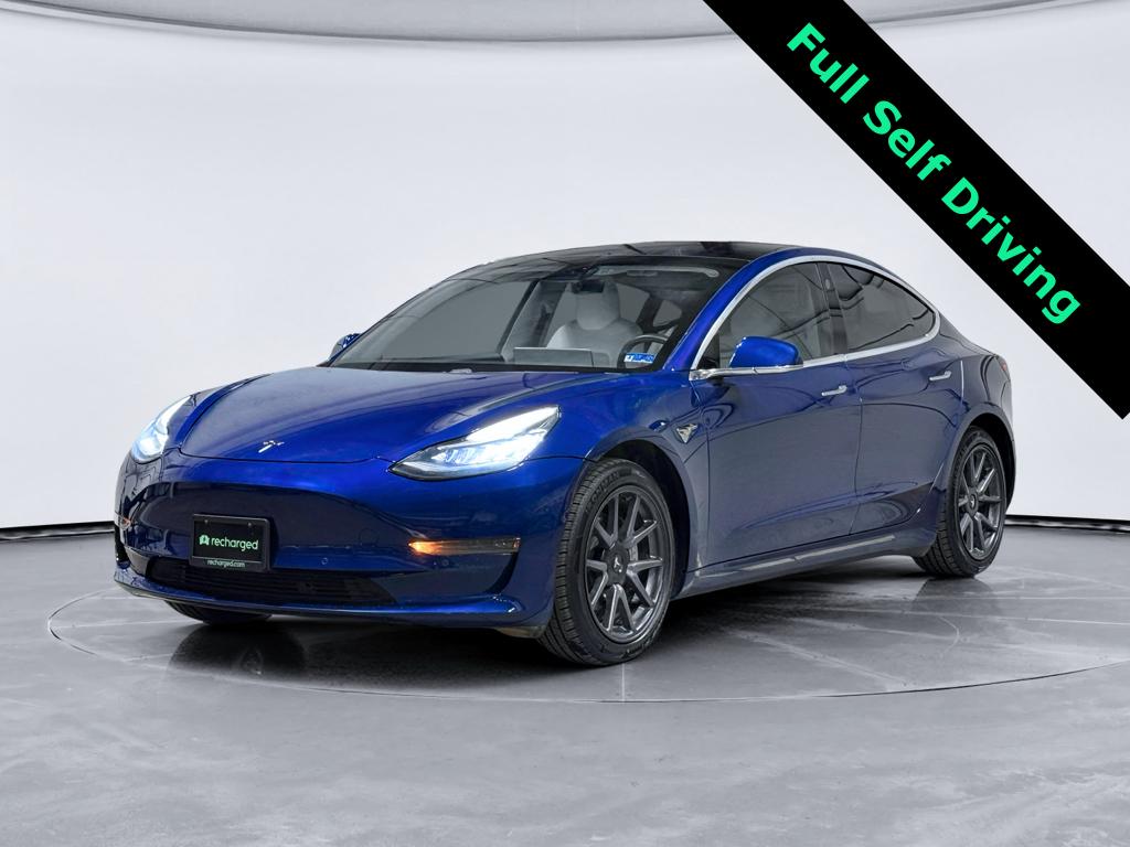 2020 Tesla Model 3 Standard Range Plus's photo