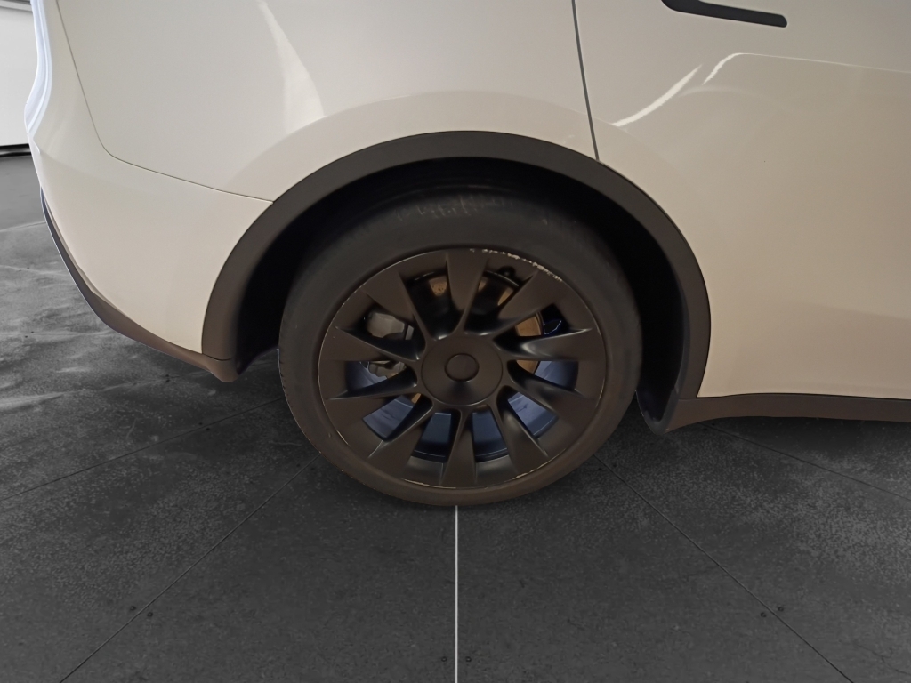 2023 Tesla Model Y Long Range Dual Motor All-Wheel Drive's photo