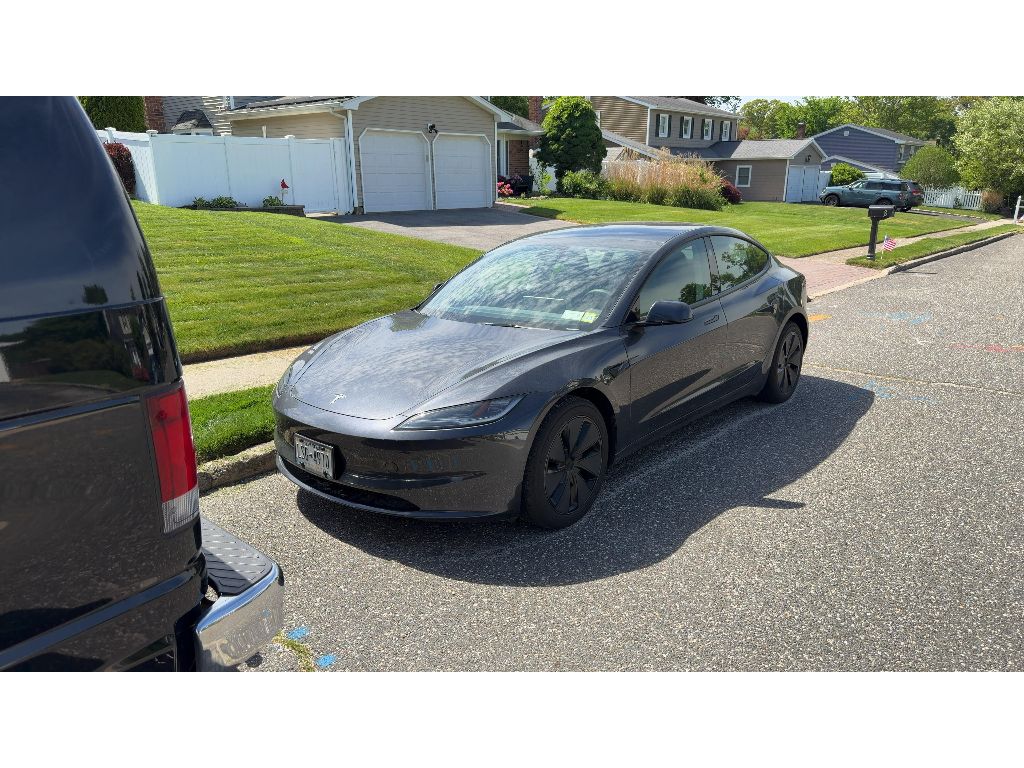 2025 Tesla Model 3's photo