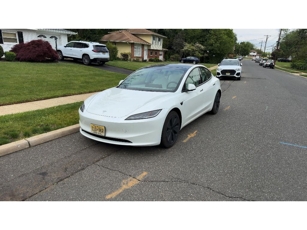 2025 Tesla Model 3's photo