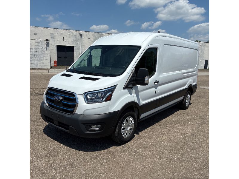 2022 Ford E-Transit BEV 350 Med Roof 148 WB's photo