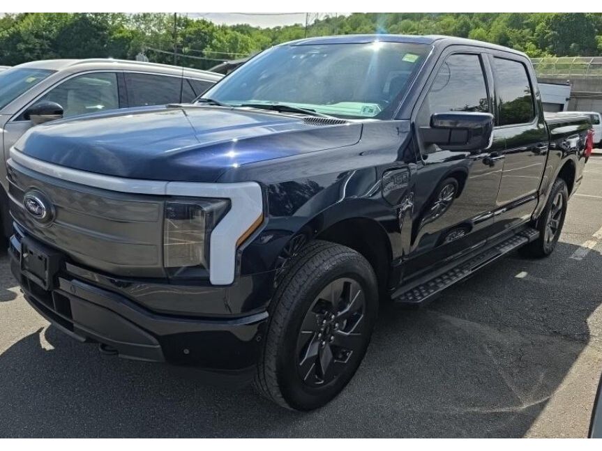 2023 Ford F-150 Lariat 4x4 SuperCrew 5-1/2 Box's photo