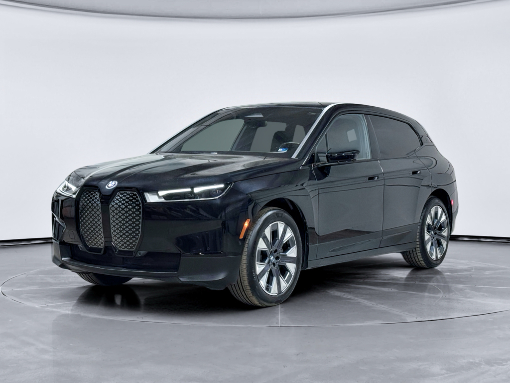 2023 BMW iX xDrive50's photo