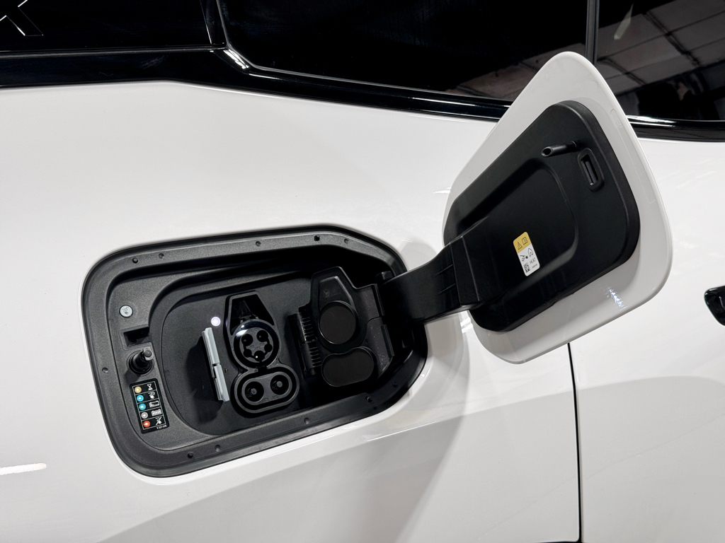 2025 BMW iX 50 - Photo 5