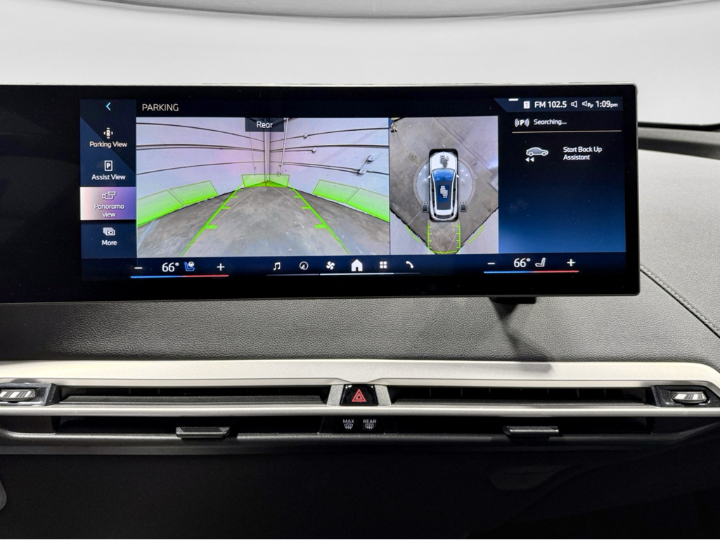 2025 BMW iX 50 - Photo 13