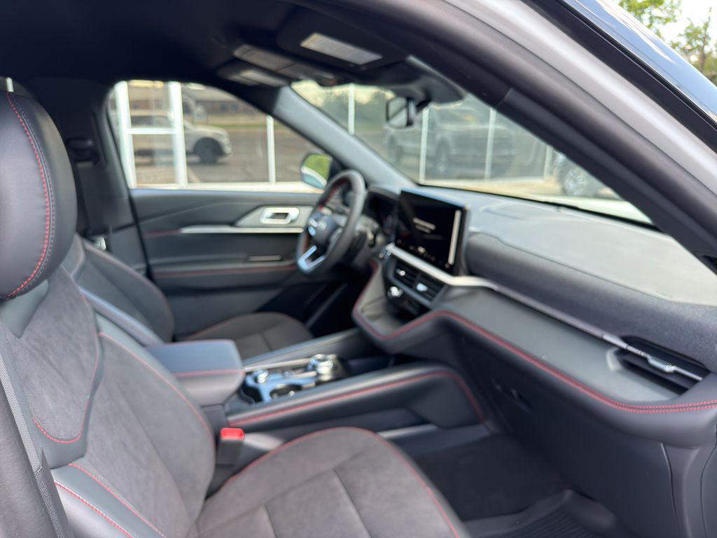 2026 Ford Explorer ST - Photo 15