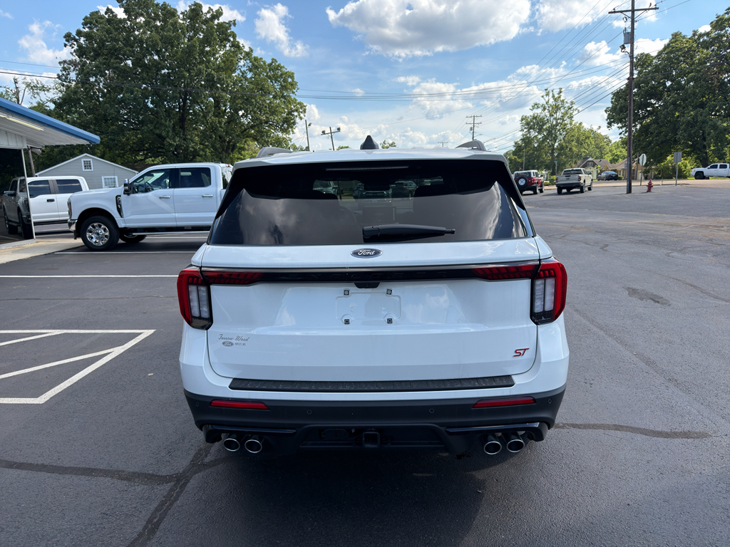 2026 Ford Explorer ST - Photo 6