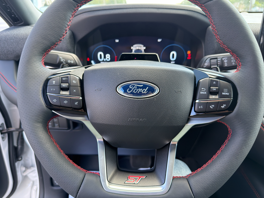 2026 Ford Explorer ST - Photo 25
