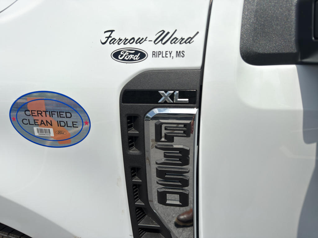 2026 Ford F-350 Super Duty Chassis Cab XL - Photo 11