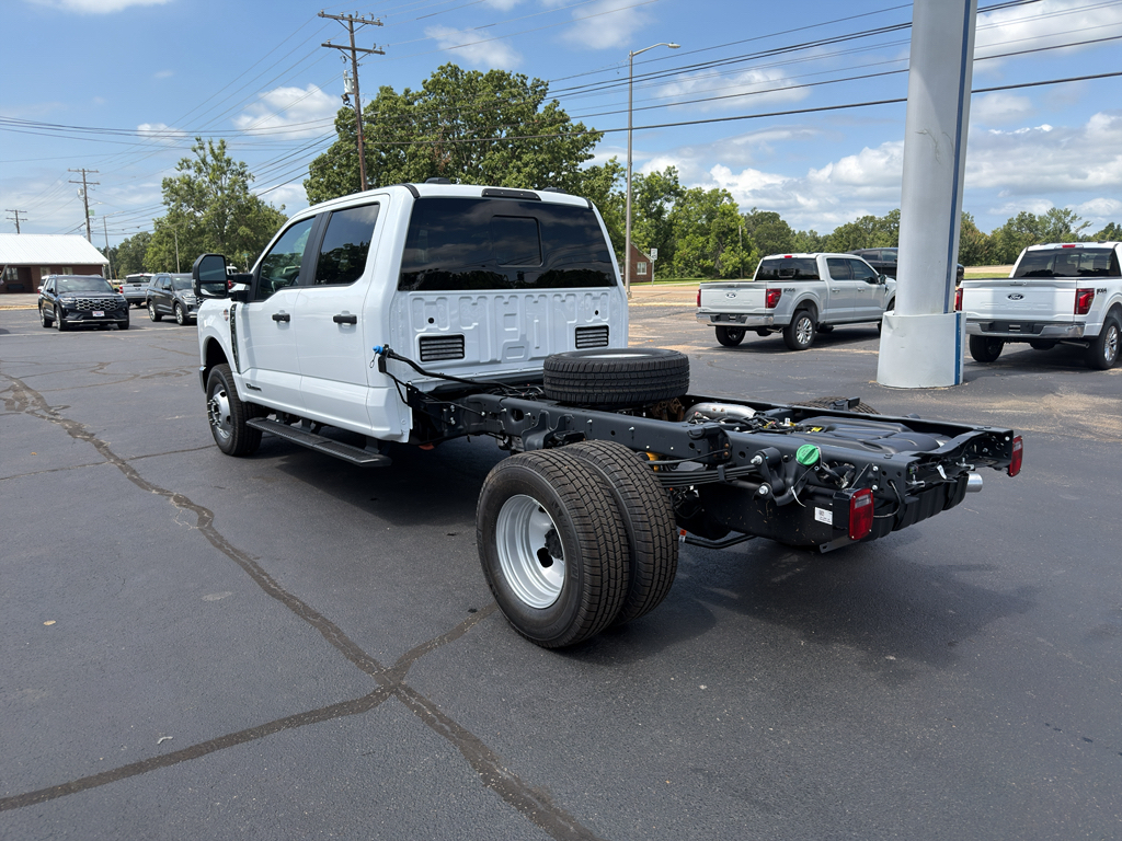 2026 Ford F-350 Super Duty Chassis Cab XL - Photo 7