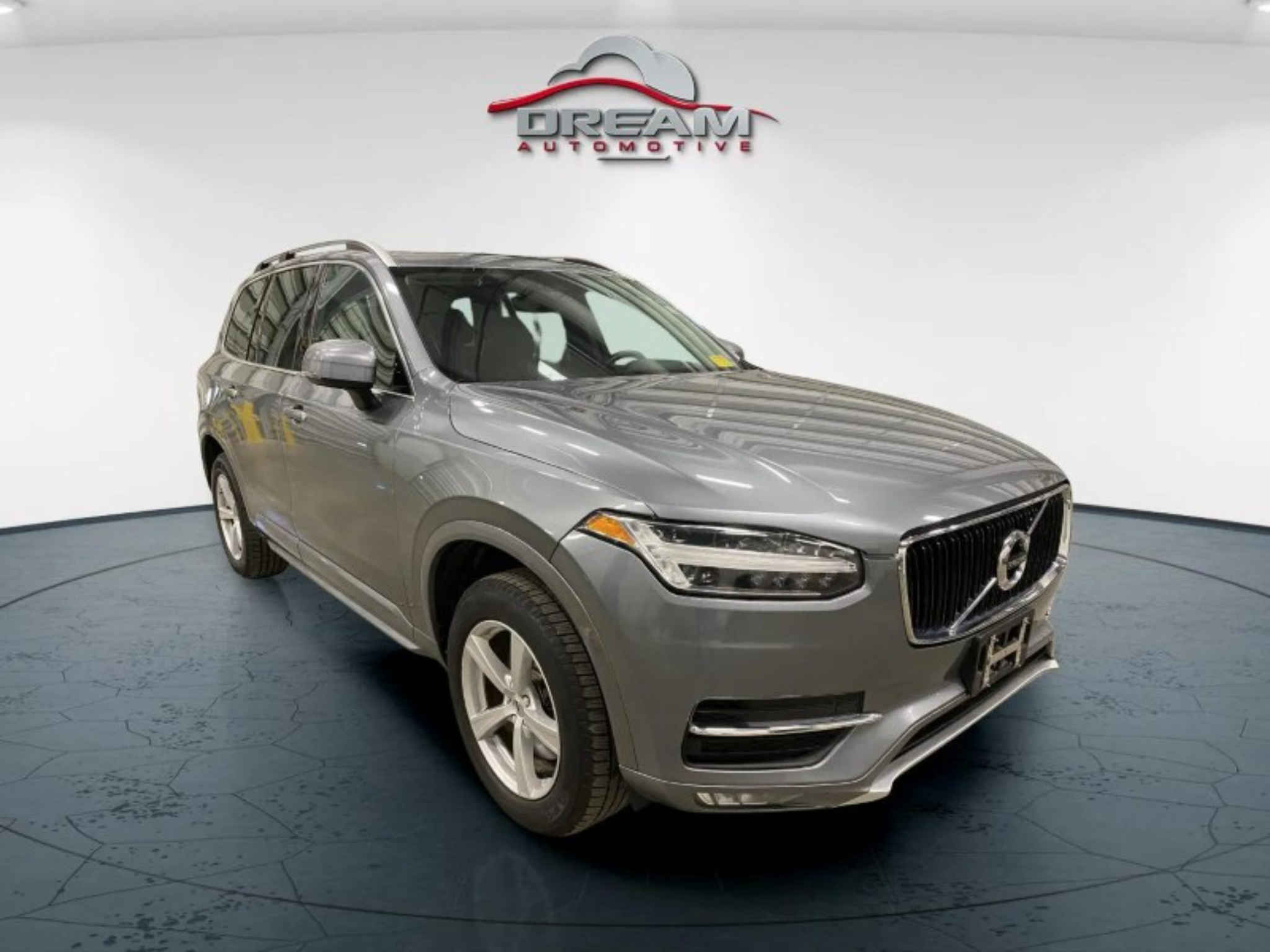 2018 VOLVO XC90 Momentum in Lawrence