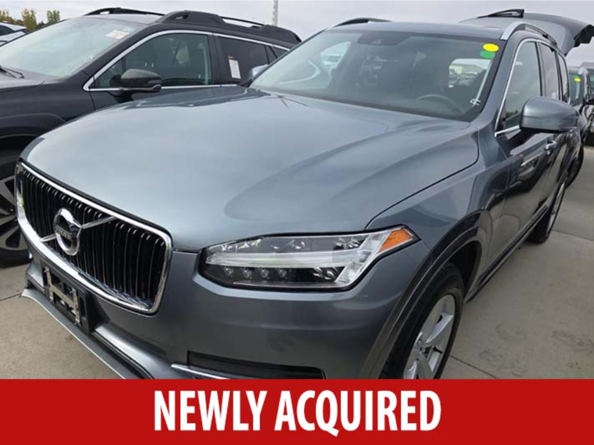2018 VOLVO XC90 Momentum in Lawrence