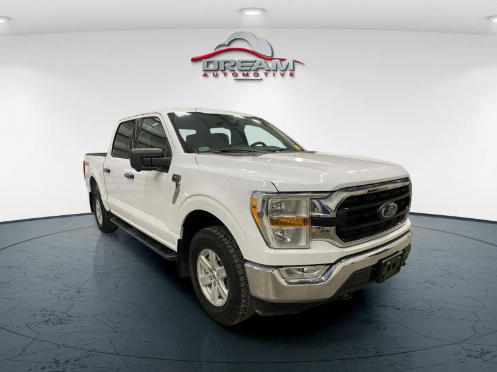 2022 FORD F-150 XLT in Lawrence