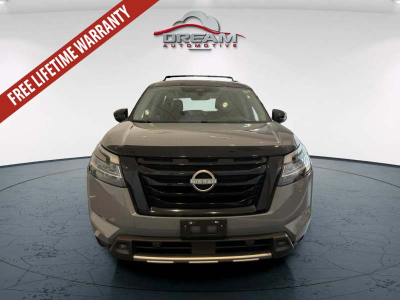 used 2024 NISSAN PATHFINDER Platinum