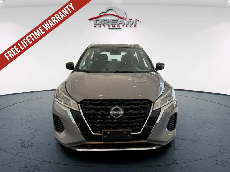 used 2024 NISSAN KICKS SV