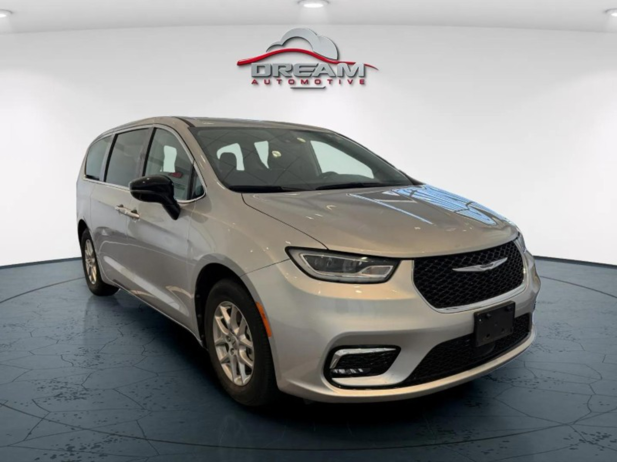 used 2024 CHRYSLER PACIFICA Touring L