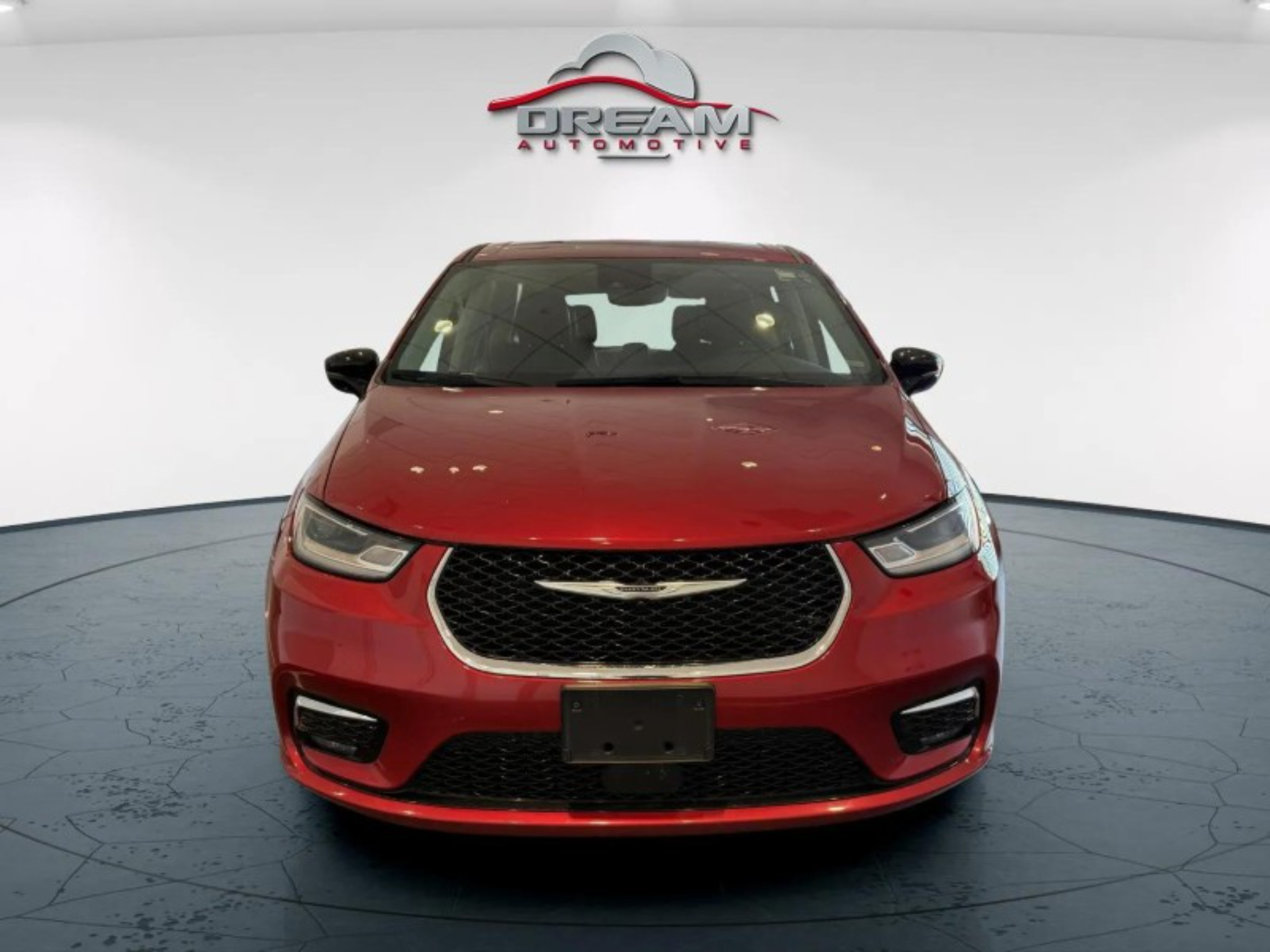 Used 2024 Chrysler Pacifica Touring L with VIN 2C4RC1BG9RR170150 for sale in Kansas City