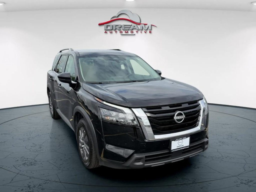 used 2025 NISSAN PATHFINDER SV