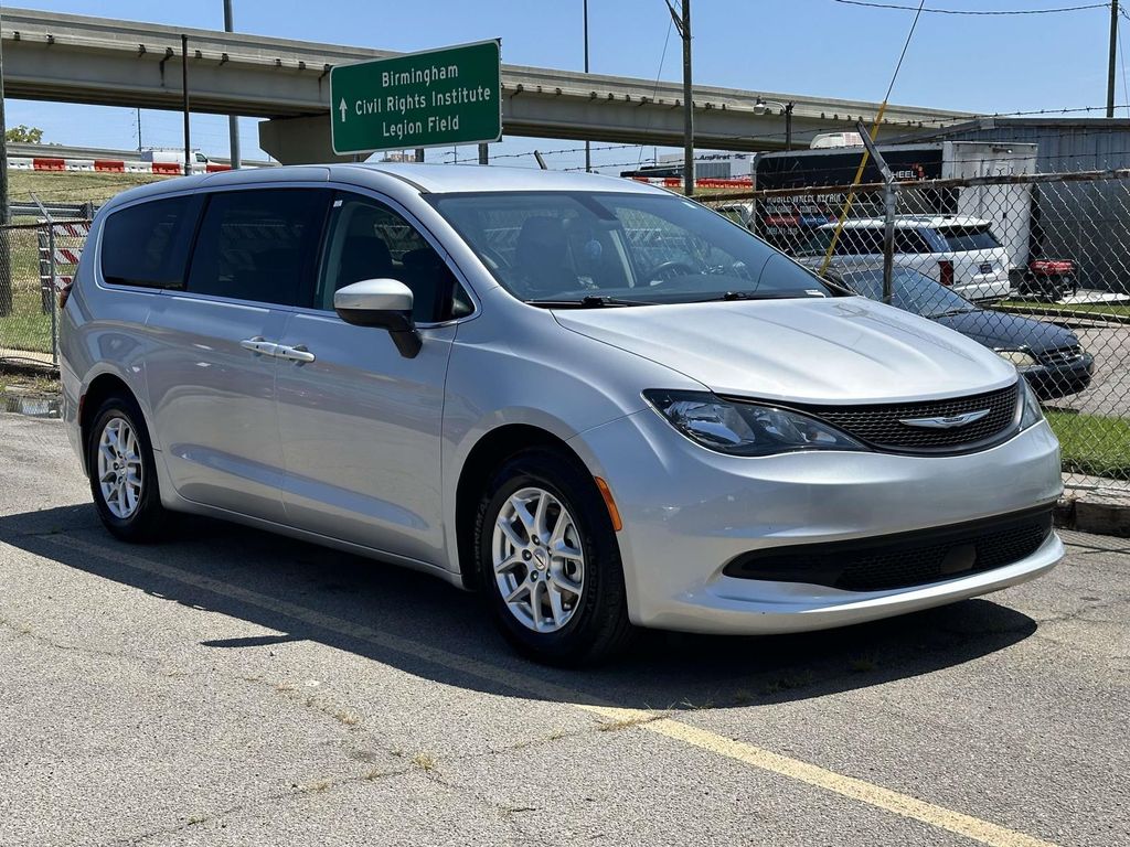 Used 2022 Chrysler Voyager