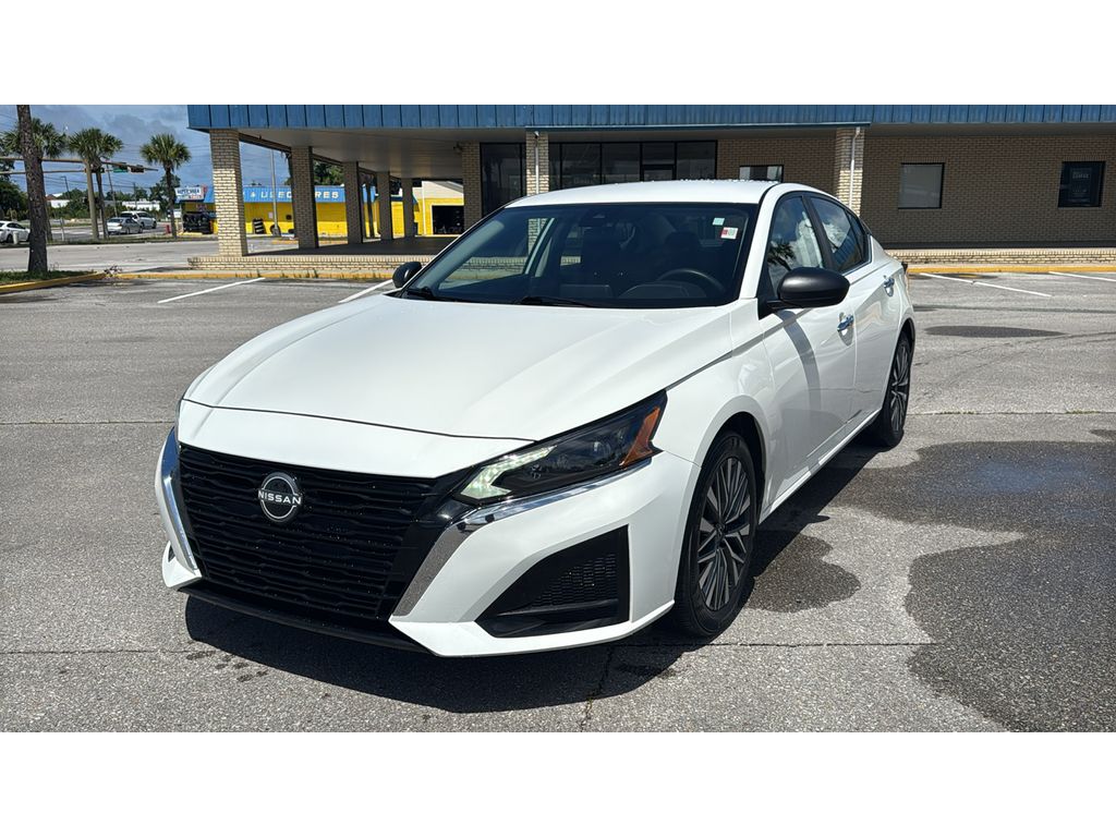 2025 Nissan Altima
